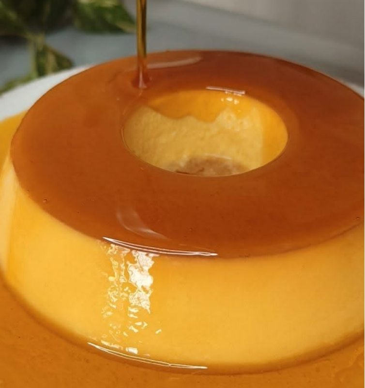 Misture leite condensado com apenas 3 ingredientes e prepare o pudim mais lisinho e cremoso que você já provou