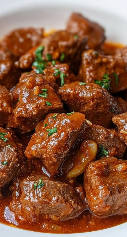 Coloque essa carne na panela de pressão com poucos ingredientes e veja a mágica acontecer